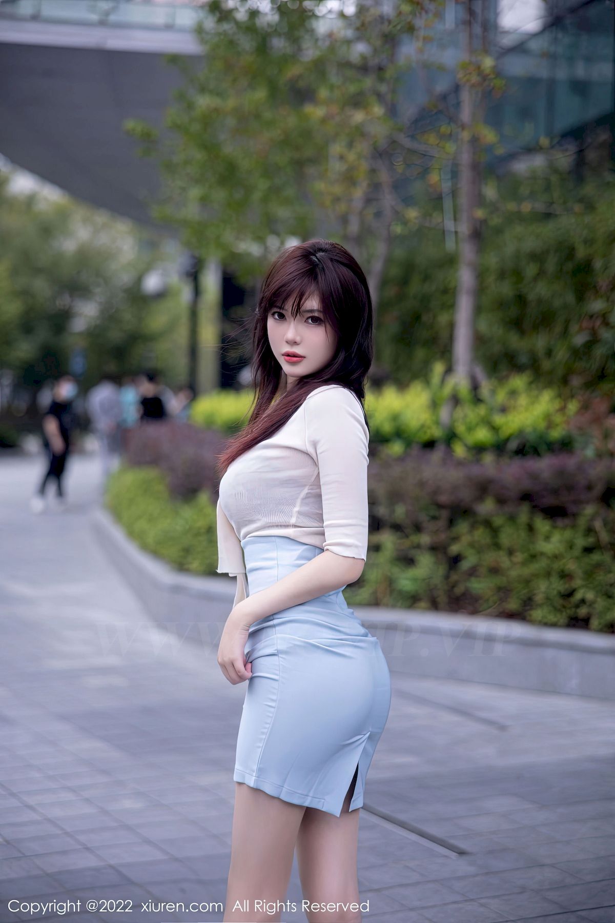 Arude薇薇 - 浅色上衣+浅蓝短裙性感写真